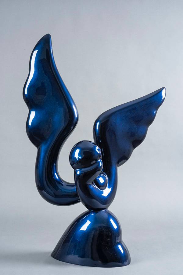 dreams have wings Modern Sculpture Amgad Eltohamy - Subjektiv.art