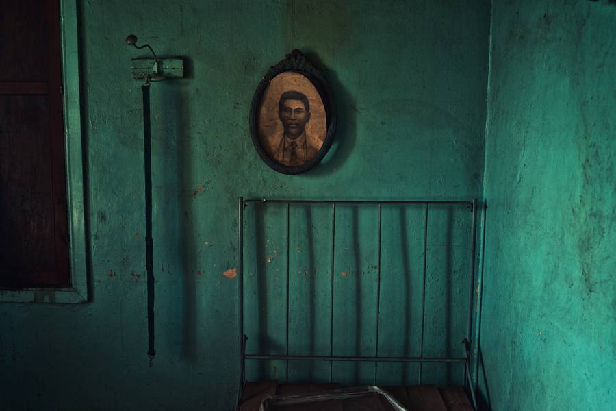 Portrait of my grand-father, Antsirabe, 2009 Fine Art Photography Rijasolo Rija - Subjektiv.art